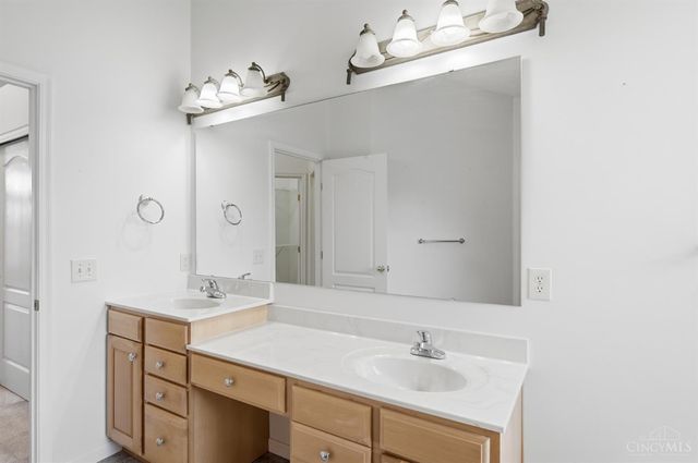 145 Timepiece Lane, Harrison, OH 45030
