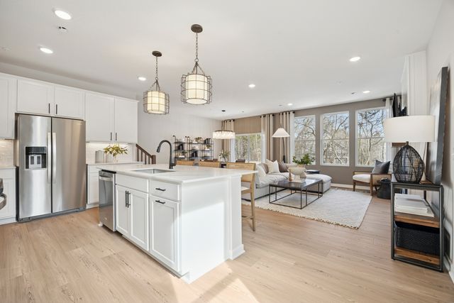 2185 Ryegrass Lane 70004, Bolingbrook, IL 60490