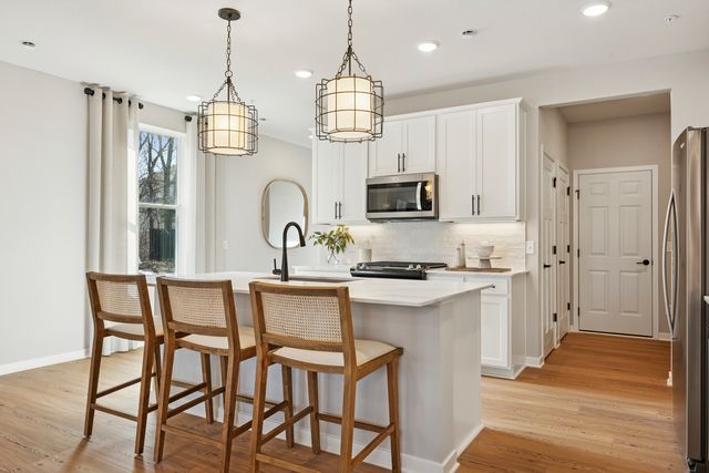 2185 Ryegrass Lane 70004, Bolingbrook, IL 60490