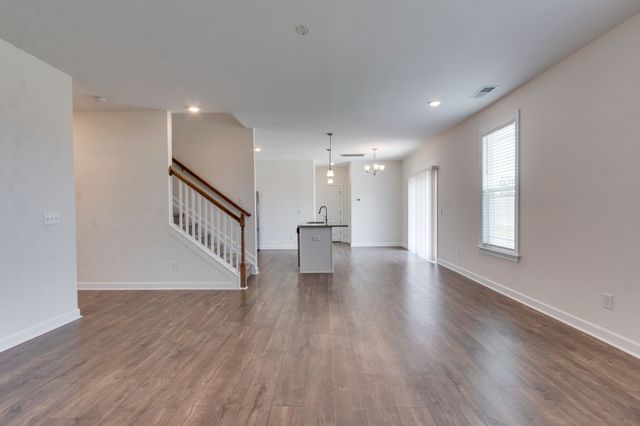 6008 Cavalry Ct, Spring Hill, TN 37174