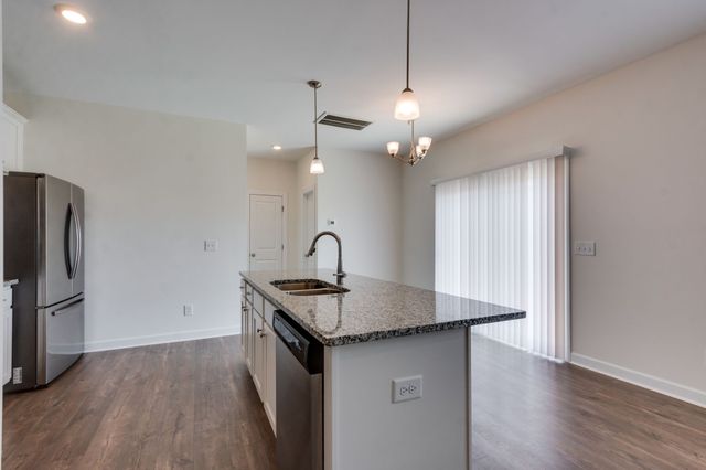 6008 Cavalry Ct, Spring Hill, TN 37174