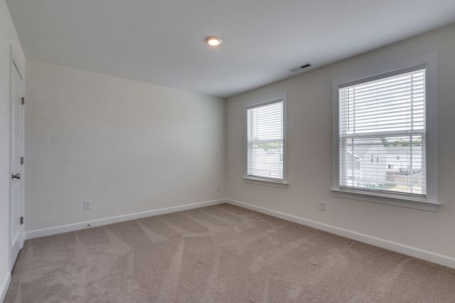 6008 Cavalry Ct, Spring Hill, TN 37174