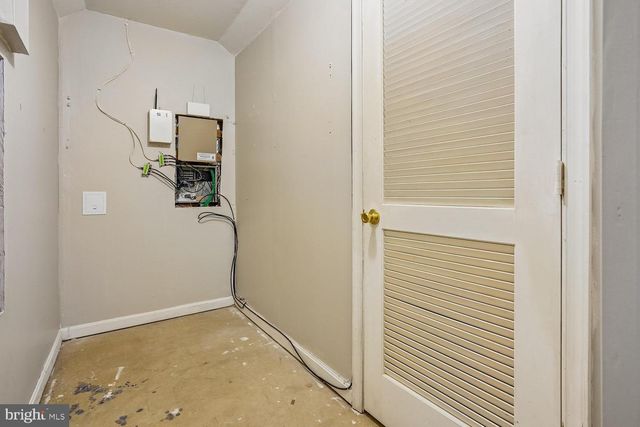 14677 CLOVERDALE RD, Woodbridge, VA 22193
