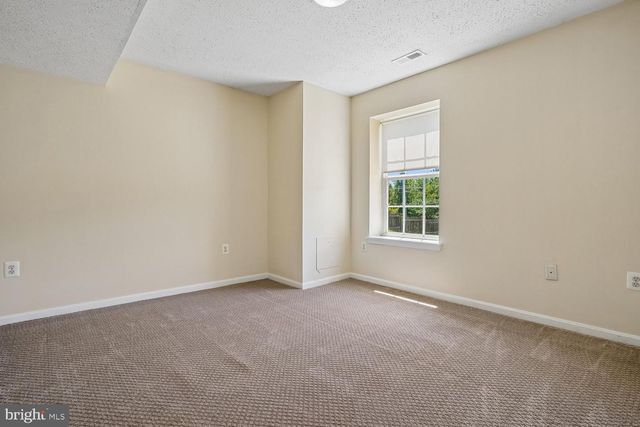 14677 CLOVERDALE RD, Woodbridge, VA 22193