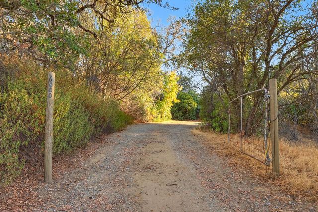 6000 Gold Hill Rd, Placerville, CA 95667
