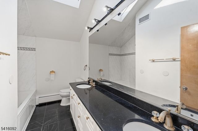 325 High St, Closter Boro, NJ 07624