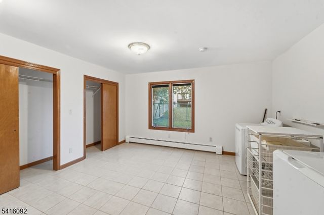 325 High St, Closter Boro, NJ 07624