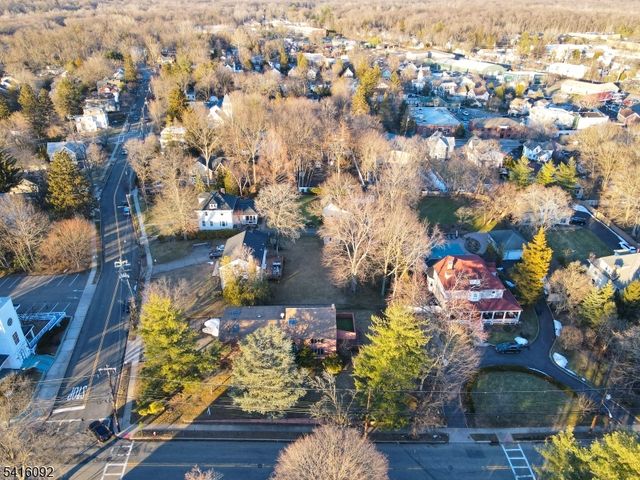 325 High St, Closter Boro, NJ 07624