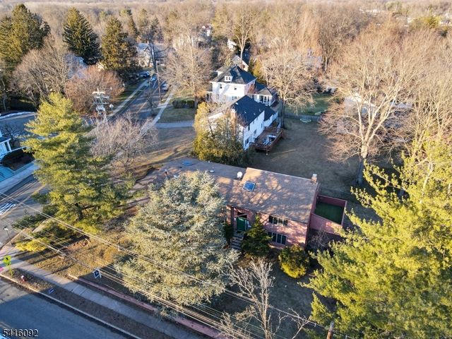 325 High St, Closter Boro, NJ 07624