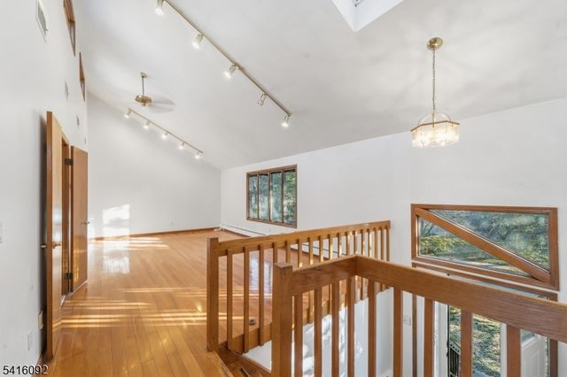 325 High St, Closter Boro, NJ 07624