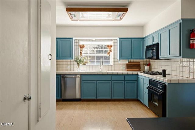 3585 Shadow Grove Road, Pasadena, CA 91107
