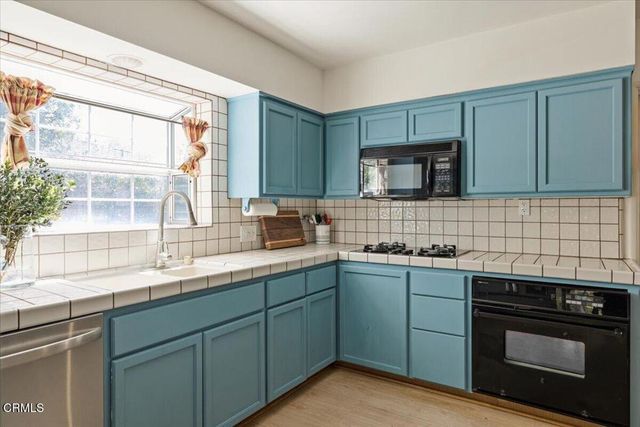 3585 Shadow Grove Road, Pasadena, CA 91107