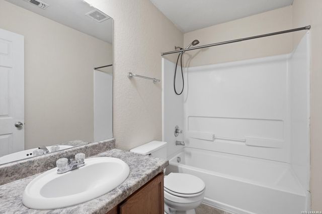 7038 HALLIE SPIRIT, San Antonio, TX 78227