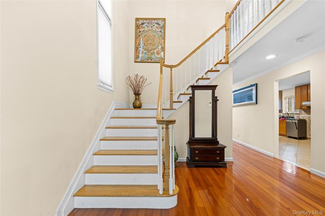 335 Cresthaven Lane, Whitestone, NY 11357