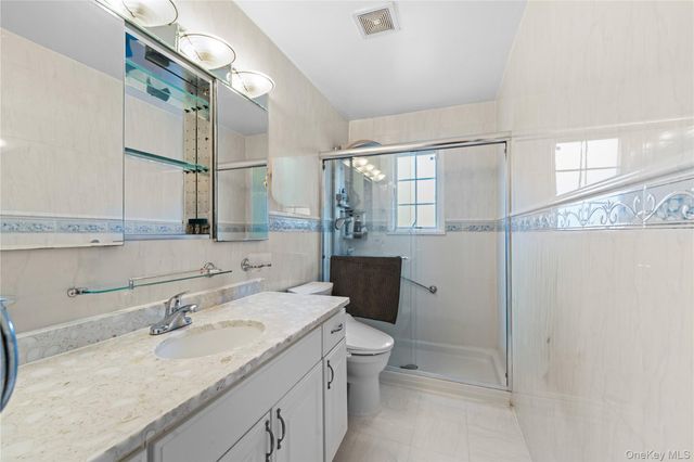 335 Cresthaven Lane, Whitestone, NY 11357