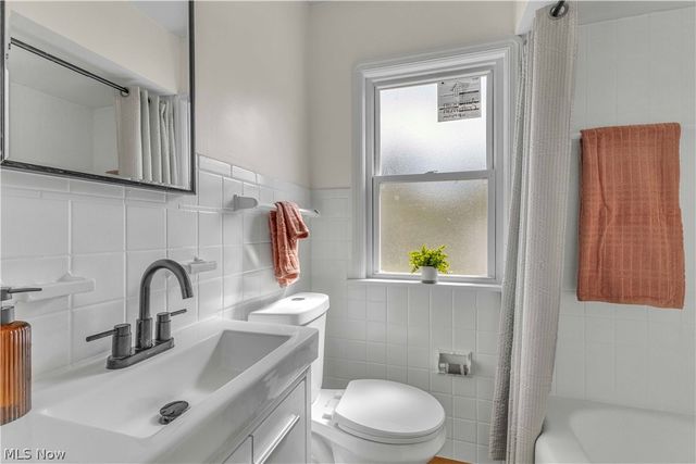 8401 Greenlawn Avenue, Parma, OH 44129