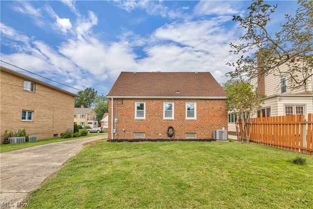 8401 Greenlawn Avenue, Parma, OH 44129