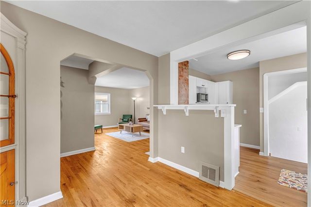 8401 Greenlawn Avenue, Parma, OH 44129