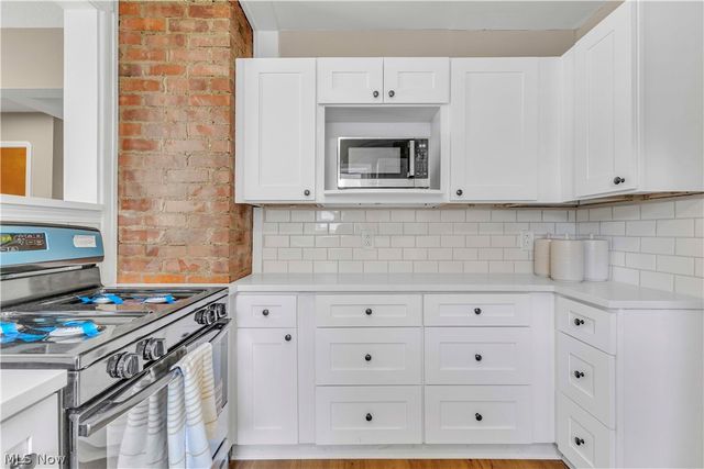 8401 Greenlawn Avenue, Parma, OH 44129