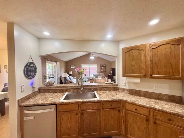 1329 Bowden Drive, Evansville, IN 47725