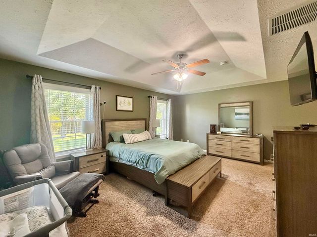 1329 Bowden Drive, Evansville, IN 47725