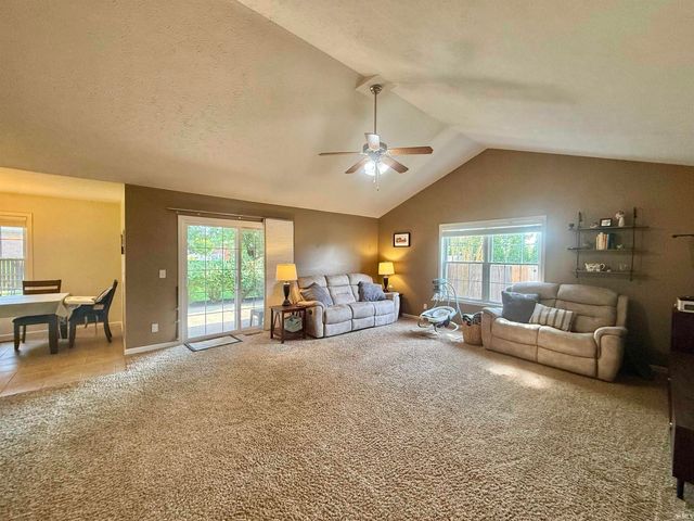 1329 Bowden Drive, Evansville, IN 47725