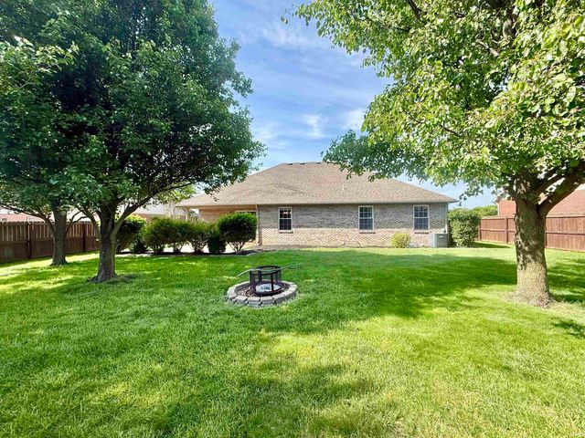 1329 Bowden Drive, Evansville, IN 47725