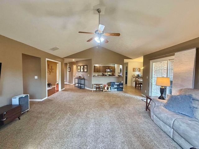 1329 Bowden Drive, Evansville, IN 47725