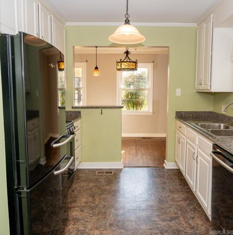 1924 Pine Valley Road, Little Rock, AR 72207