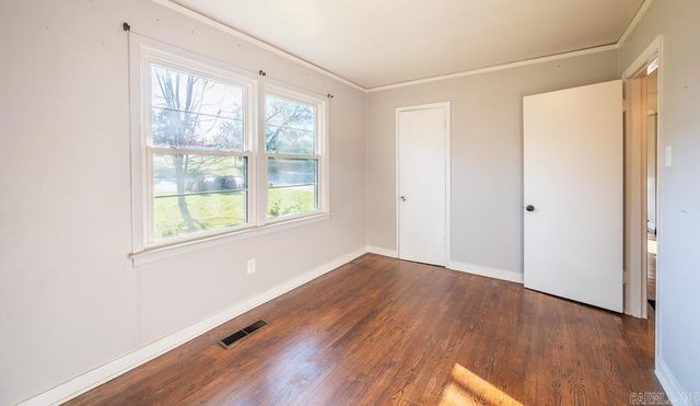 1924 Pine Valley Road, Little Rock, AR 72207