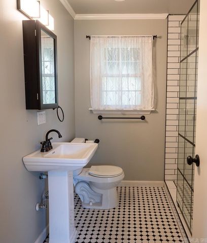 1924 Pine Valley Road, Little Rock, AR 72207