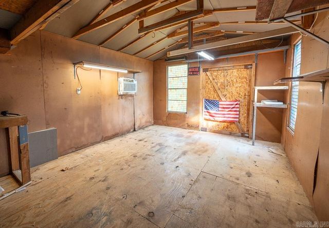 1924 Pine Valley Road, Little Rock, AR 72207