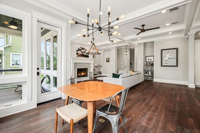 131 Queen Road, Clear Lake Shores, TX 77565