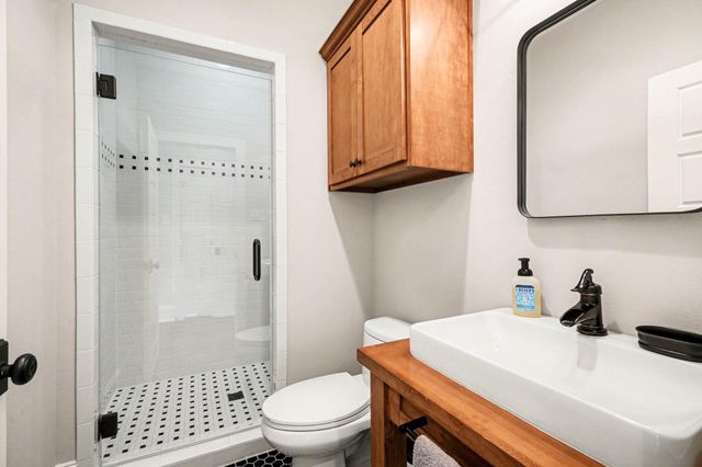 131 Queen Road, Clear Lake Shores, TX 77565