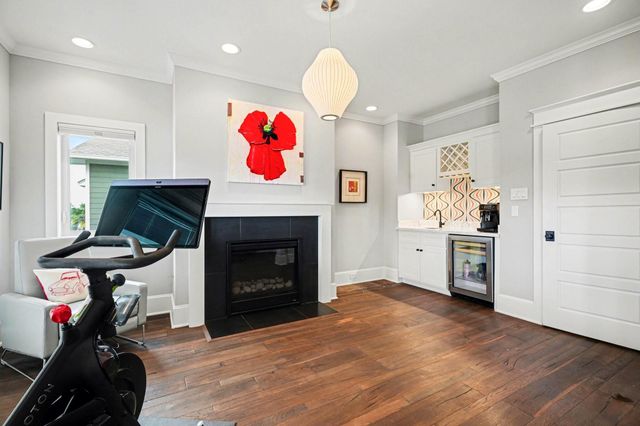 131 Queen Road, Clear Lake Shores, TX 77565