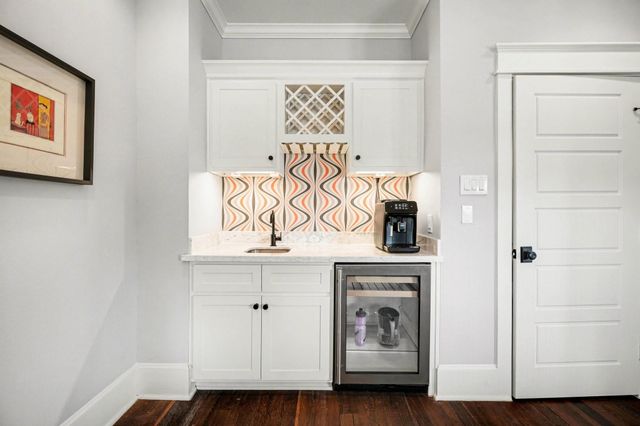 131 Queen Road, Clear Lake Shores, TX 77565