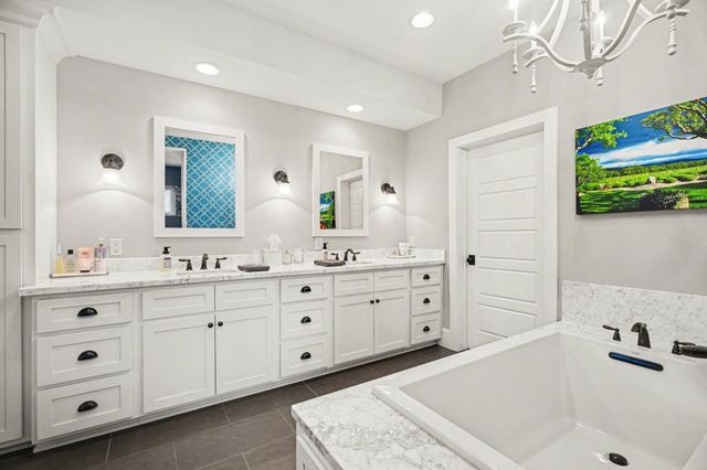 131 Queen Road, Clear Lake Shores, TX 77565