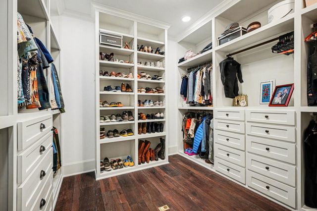 131 Queen Road, Clear Lake Shores, TX 77565