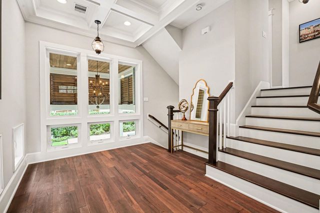 131 Queen Road, Clear Lake Shores, TX 77565