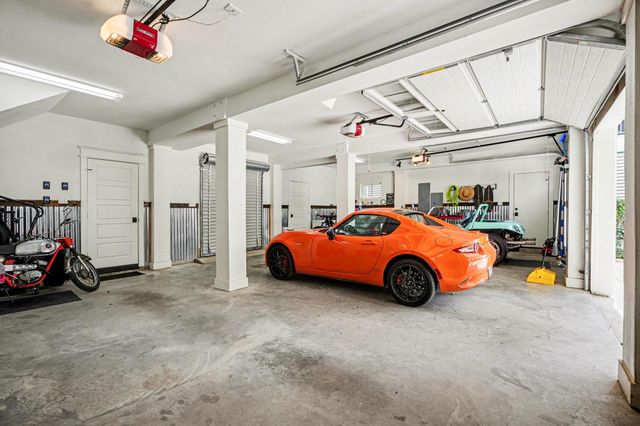 131 Queen Road, Clear Lake Shores, TX 77565