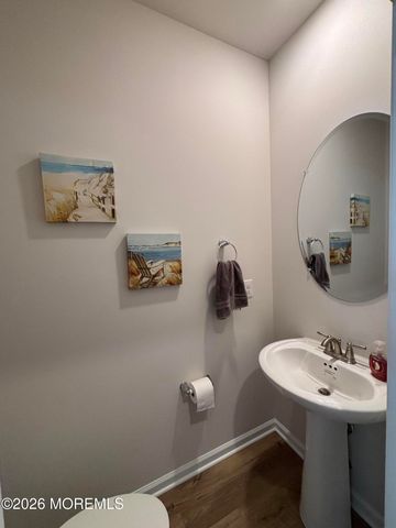 4 Victoria Gardens Square, Neptune Township, NJ 07753