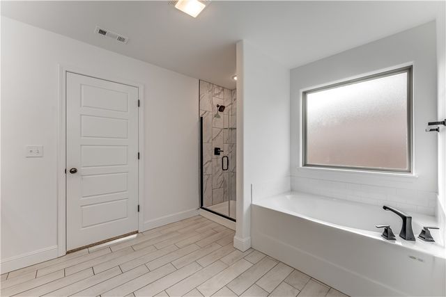 417 NW 62nd Avenue, Bentonville, AR 72713