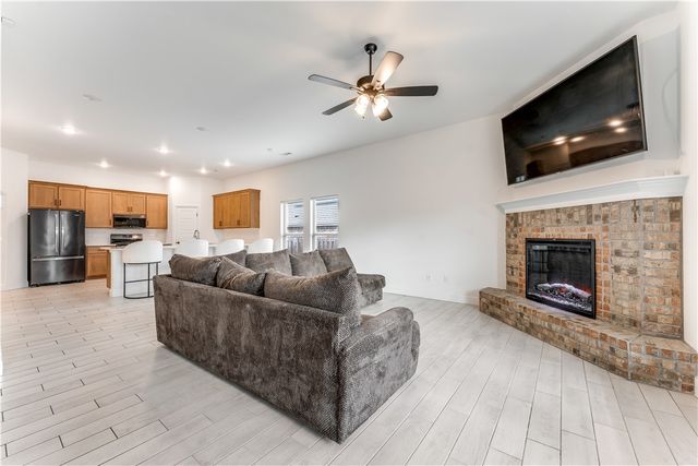 417 NW 62nd Avenue, Bentonville, AR 72713