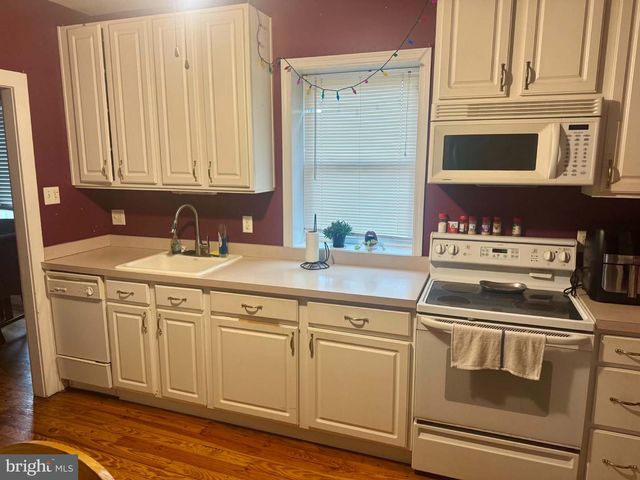 5811 OLEY TURNPIKE RD, Oley, PA 19547
