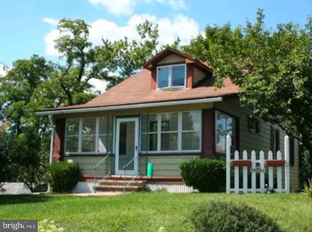 5811 OLEY TURNPIKE RD, Oley, PA 19547