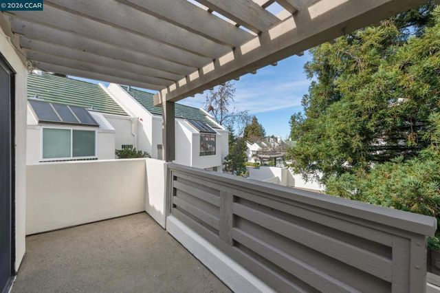 68 68 Mozden Ln, Pleasant Hill, CA 94523