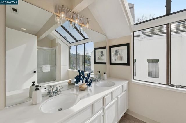 68 68 Mozden Ln, Pleasant Hill, CA 94523