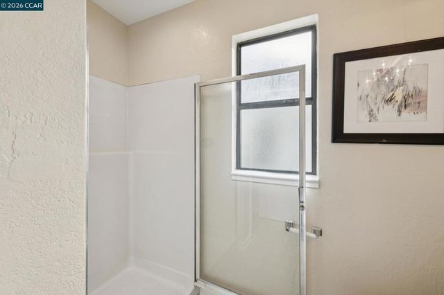 68 68 Mozden Ln, Pleasant Hill, CA 94523