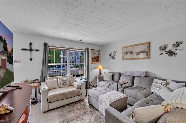1303 Wolftrap CT, Newport News, VA 23605