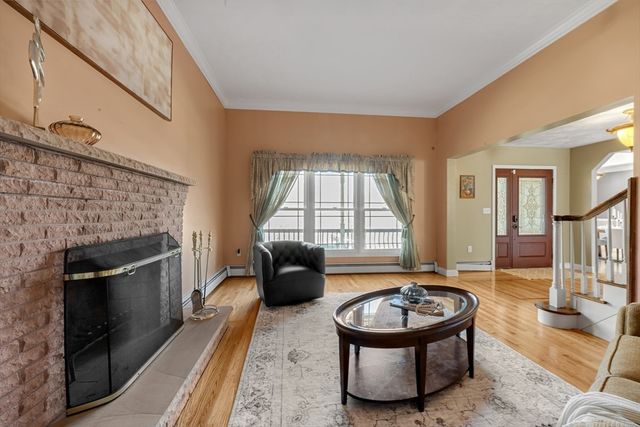 13 Stoneybrook Rd, Charlton, MA 01507